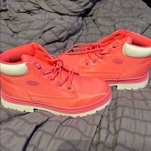 Lugz hot pink low top boots work once